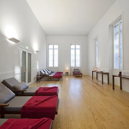 假日公园 佩德拉什萨尔加达什spa及自然公园酒店